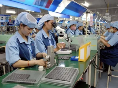 50+ Mẫu câu tiếng Trung ngành điện tử .Giao tiếp công xưởng thực tế, dễ nhớ, dùng được ngay